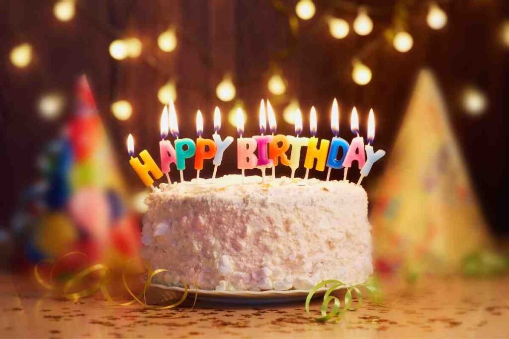 How Many People Does an 8 Inch Cake Feed? - Serving Guide