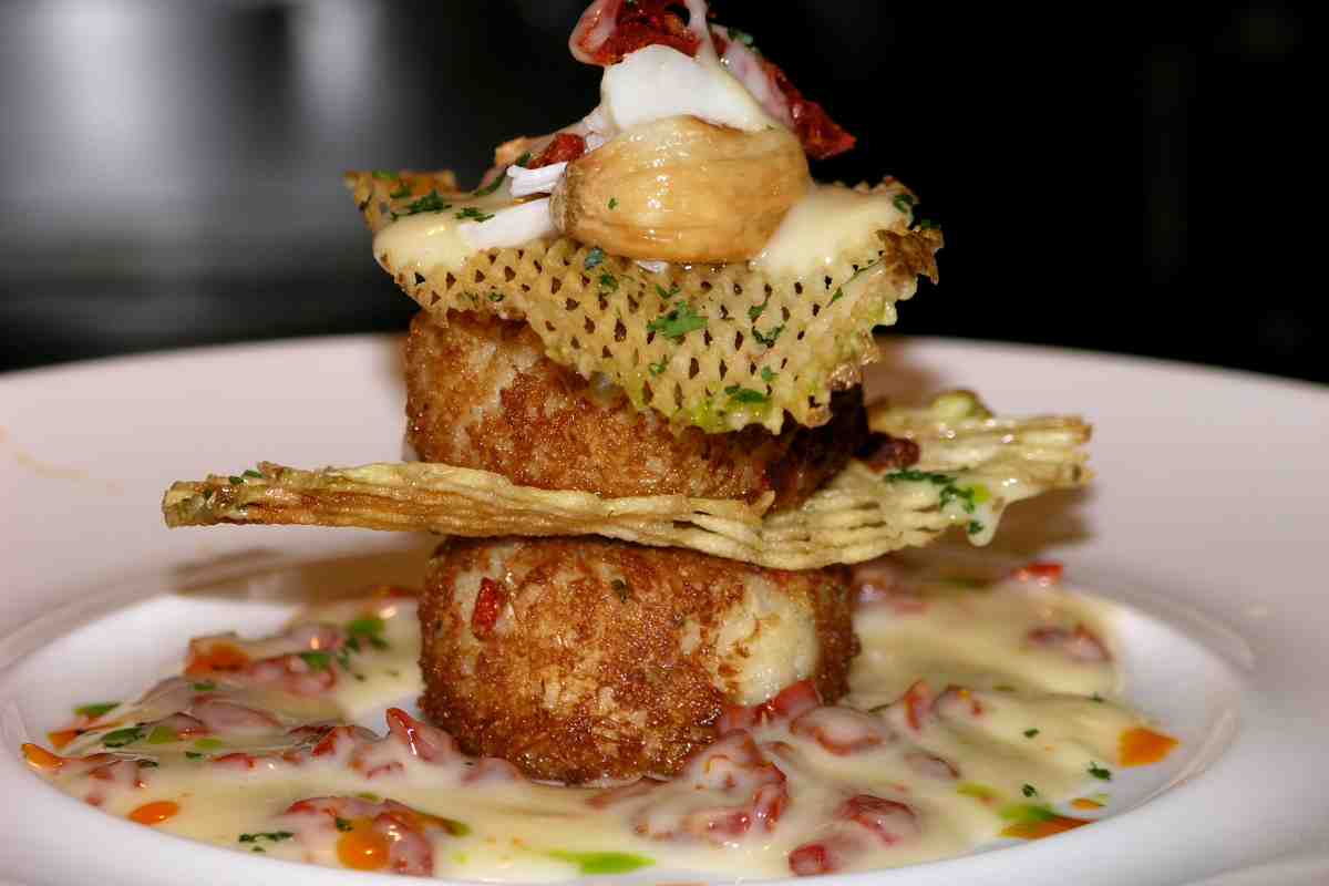 What To Serve With Crab Cakes?