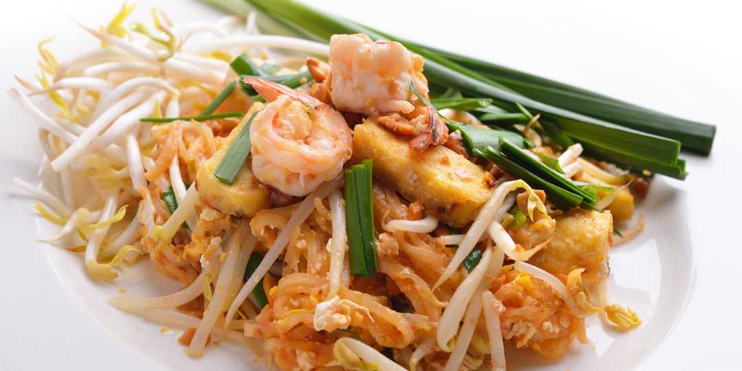 shrimp noodle stir fry, seafood stir fry noodles, mixed shrimp stir fry